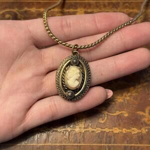 Vintage Filigree Shell Cameo Necklace